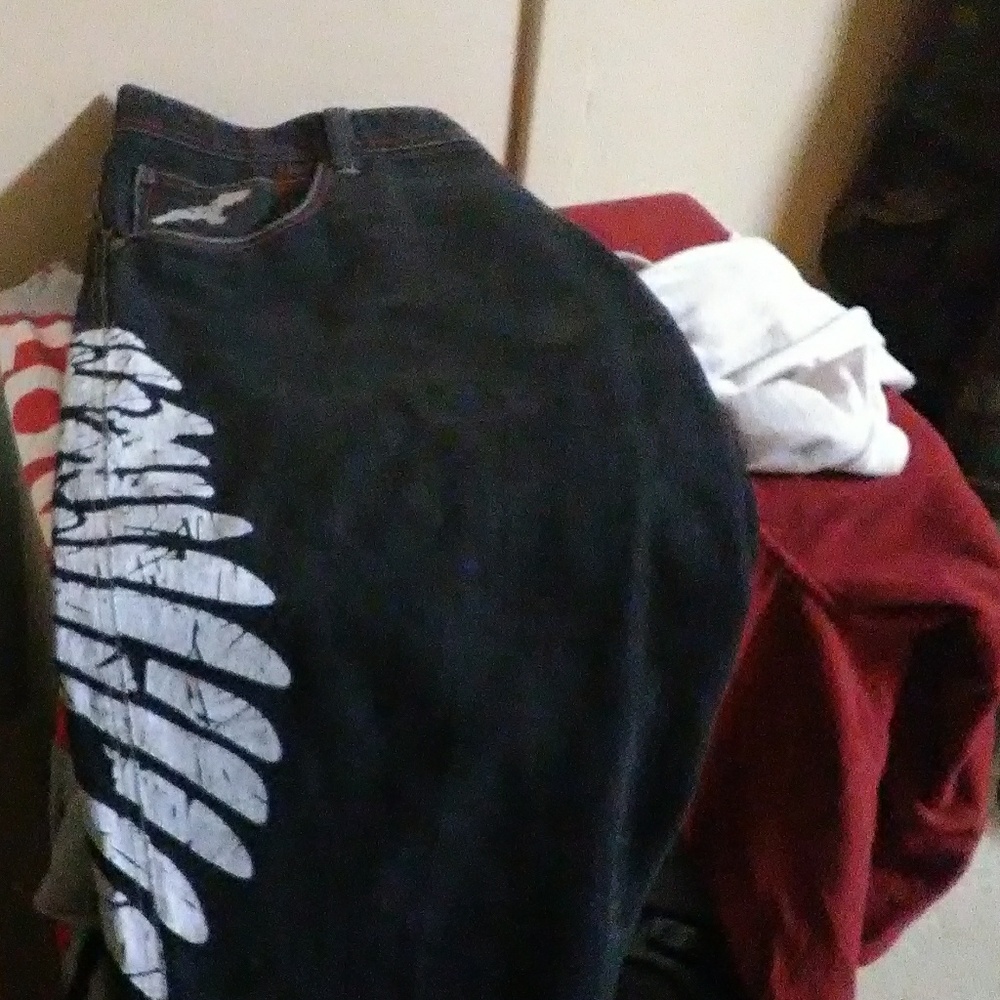 Jeans - Picture 2 of 4